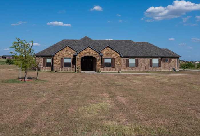 photo 2: 175 Hawk Ridge Road, Decatur TX 76234