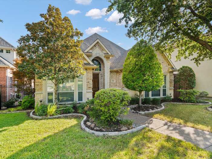 photo 2: 6556 Briar Ridge Lane, Plano TX 75024