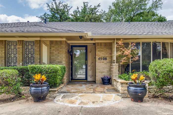 photo 2: 4508 Thunder Road, Dallas TX 75244