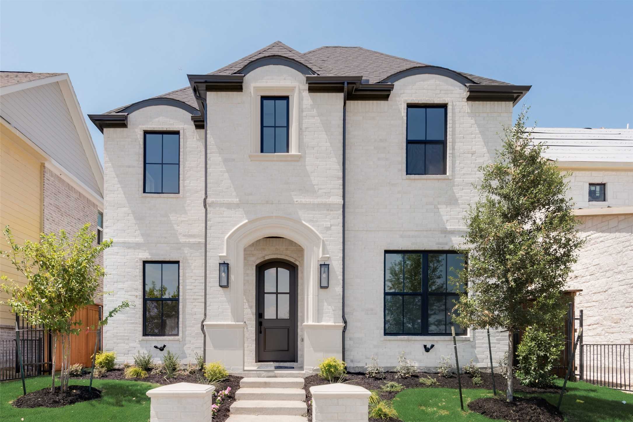 photo 1: 13670 Colony Mews, Frisco TX 75034