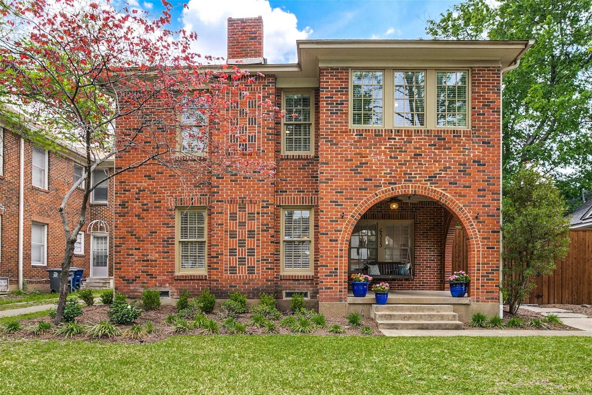 photo 1: 6313 Belmont Avenue, Dallas TX 75214