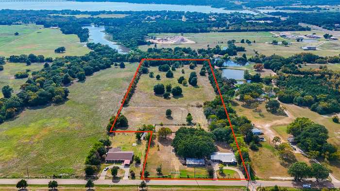 photo 2: 205 Peach Tree Road, Mabank TX 75156