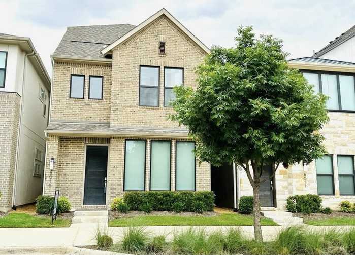 photo 1: 8016 Ingram Drive, Plano TX 75024