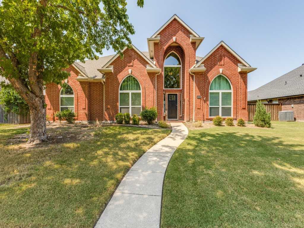 photo 1: 11316 New Orleans Drive, Frisco TX 75035