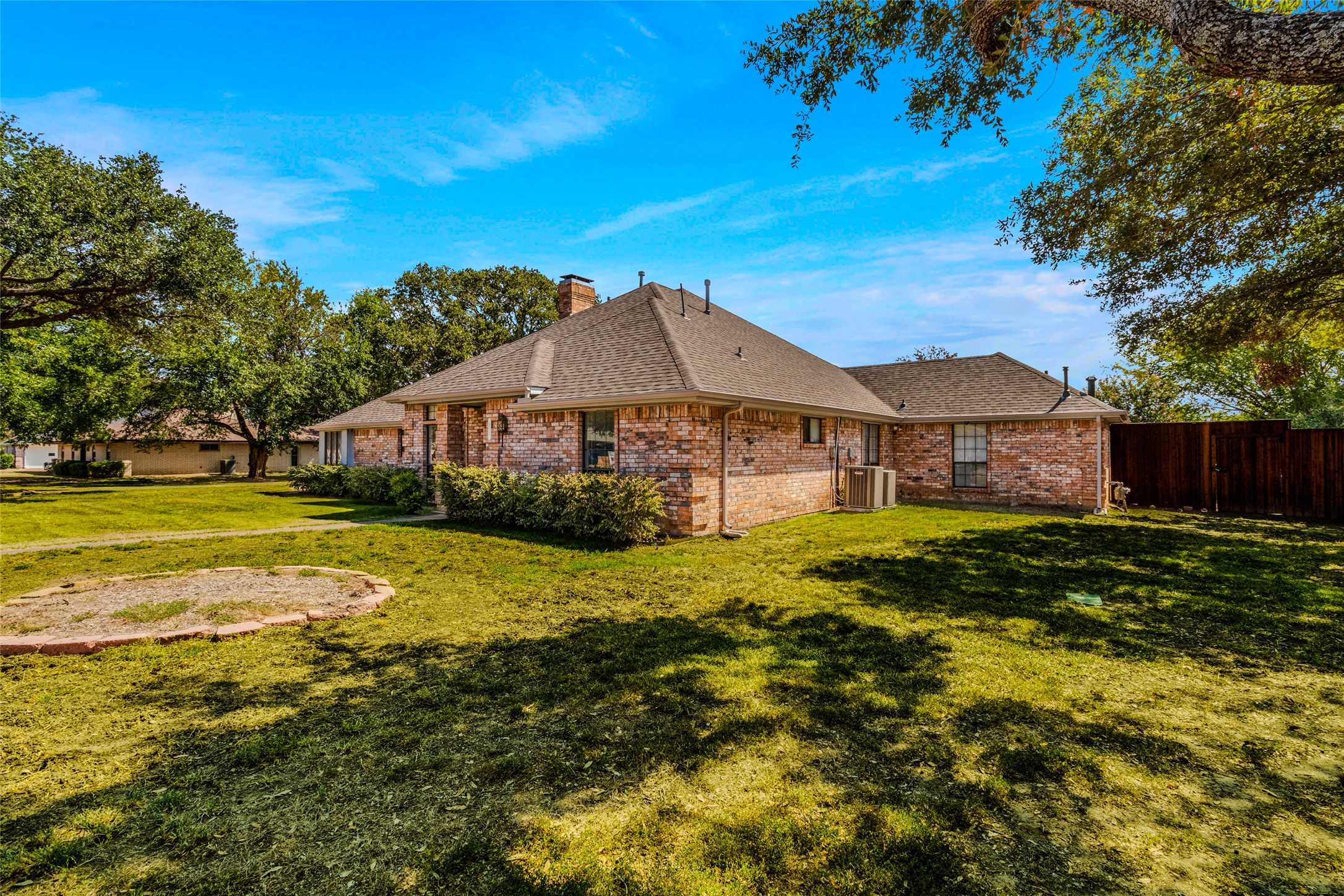 photo 3: 127 Lincoln Lane, Terrell TX 75160