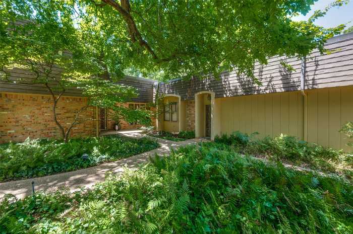 photo 1: 3819 Sleepy Lane, Dallas TX 75229