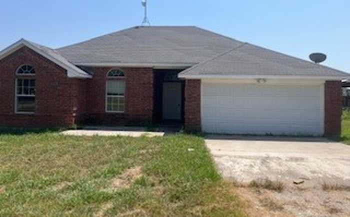 photo 2: 13762 County Road 236, Terrell TX 75160