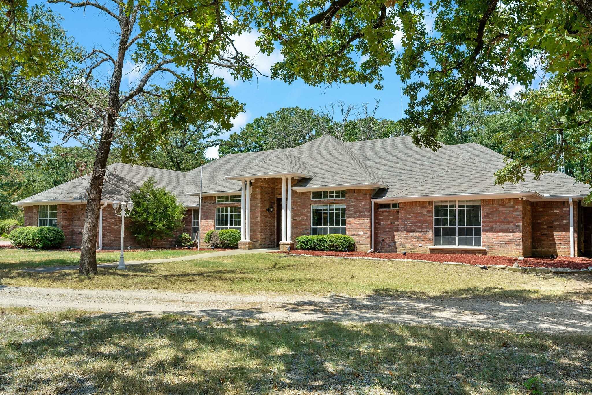 photo 2: 10440 Woodland Estates Road, Terrell TX 75160