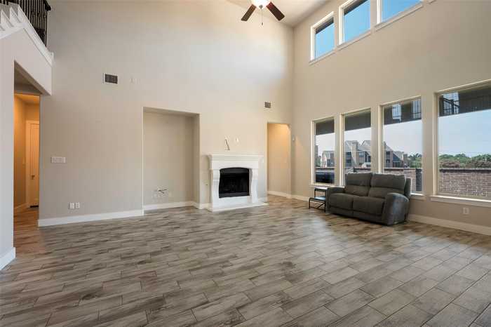 photo 2: 1617 Hardeman Lane, Plano TX 75075