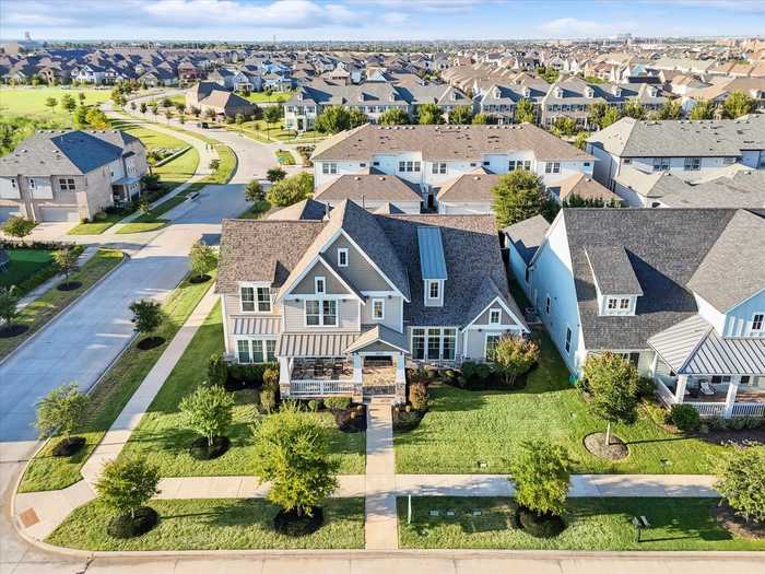 photo 2: 3923 Rittenhouse Street, Frisco TX 75034