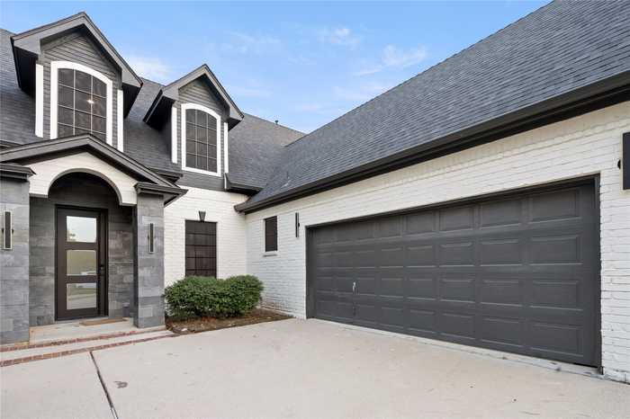 photo 1: 3600 Vista Chase Court, Arlington TX 76001