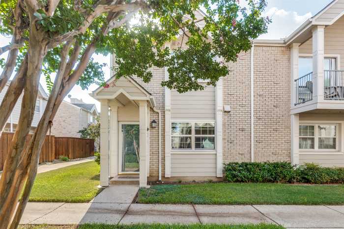 photo 1: 5881 Preston View Boulevard Unit 129, Dallas TX 75240