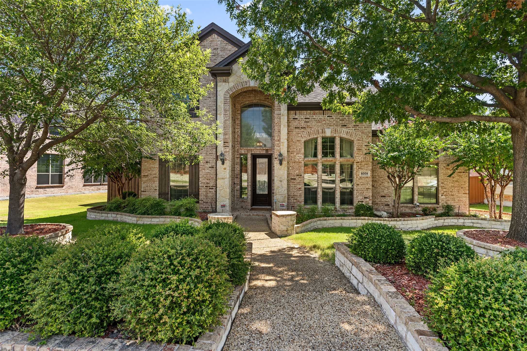 photo 3: 8008 Barrymoore Lane, Plano TX 75025