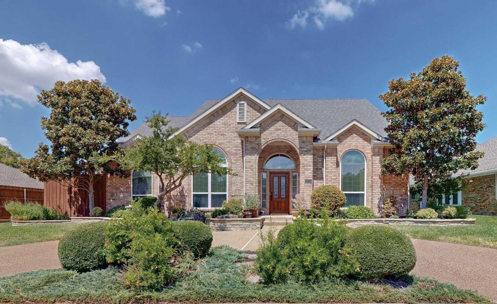 photo 1: 2713 Redfield Drive, Plano TX 75025