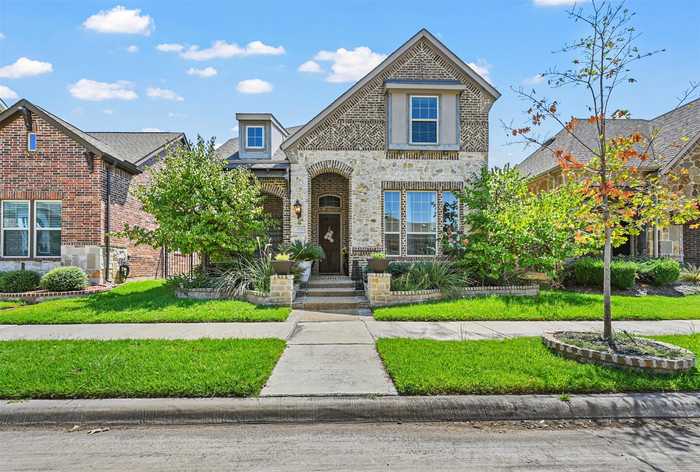 photo 1: 1118 Amber Rose Way, Arlington TX 76005