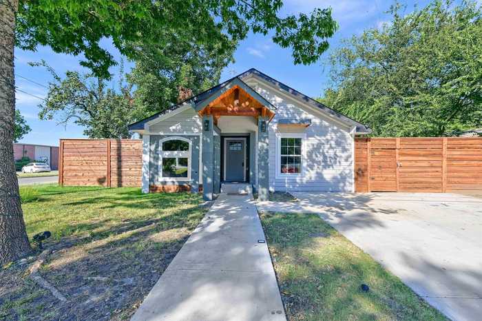 photo 1: 1432 S Austin Street, Sherman TX 75090