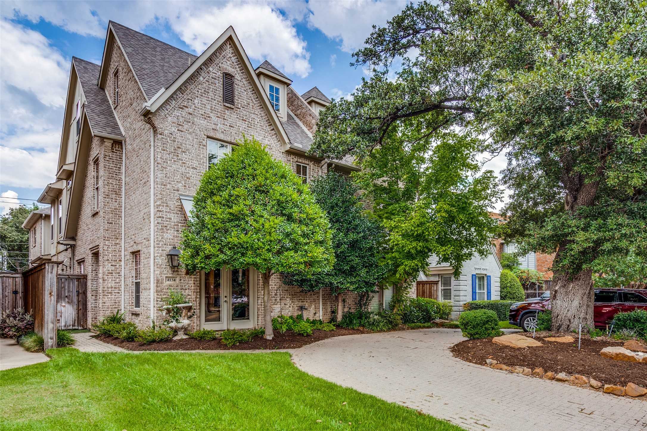 photo 1: 4134 Lovers Lane, University Park TX 75225