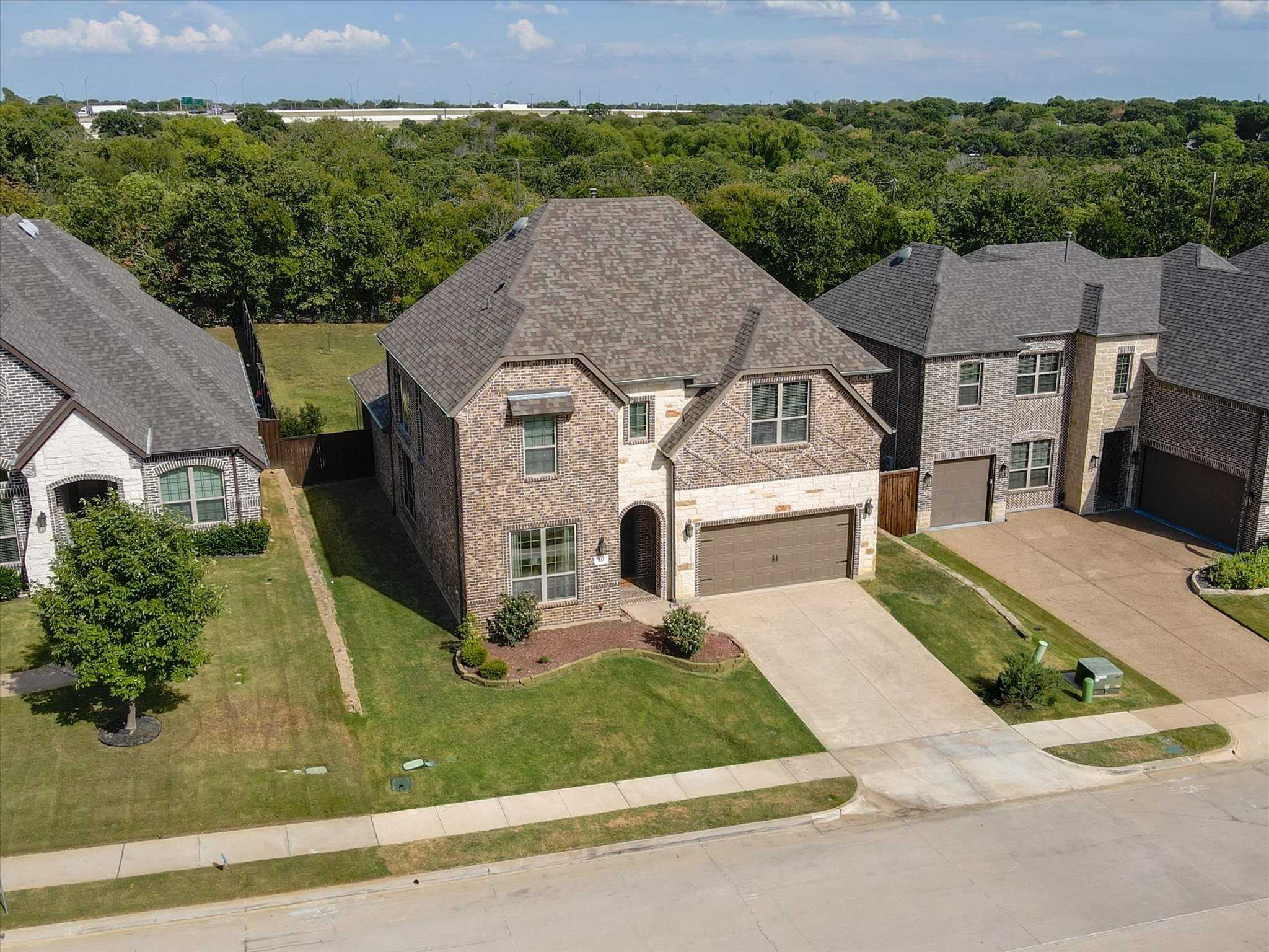 photo 1: 212 Waterview Court, Hickory Creek TX 75065