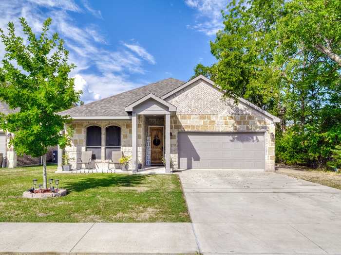 photo 1: 305 Dixon Street, Terrell TX 75160