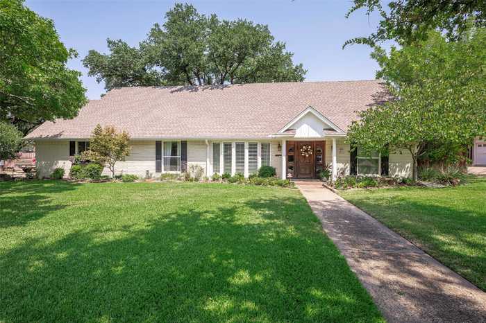 photo 1: 4057 Northview Lane, Dallas TX 75229