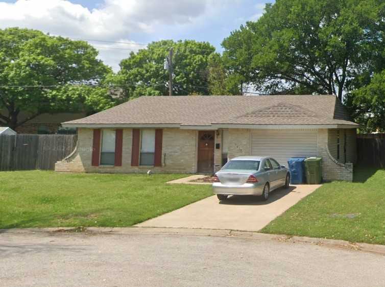 photo 1: 5413 Queens Court, Lake Dallas TX 75065