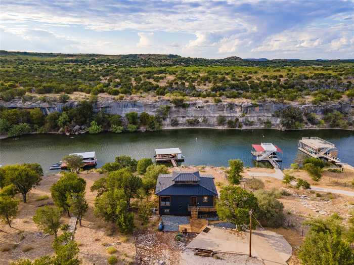 photo 2: 1032 Bluff Creek Drive, Possum Kingdom Lake TX 76475