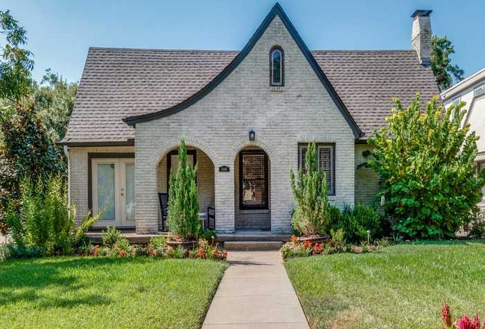 photo 1: 5846 Mercedes Avenue, Dallas TX 75206