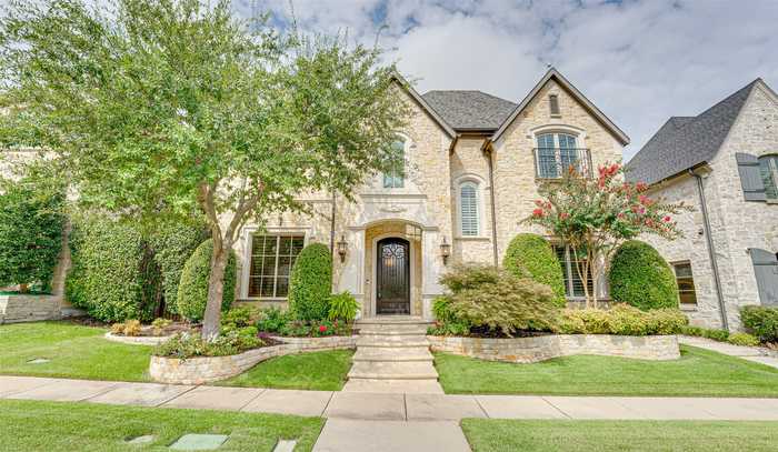 photo 1: 6825 Labelle Court, Plano TX 75024