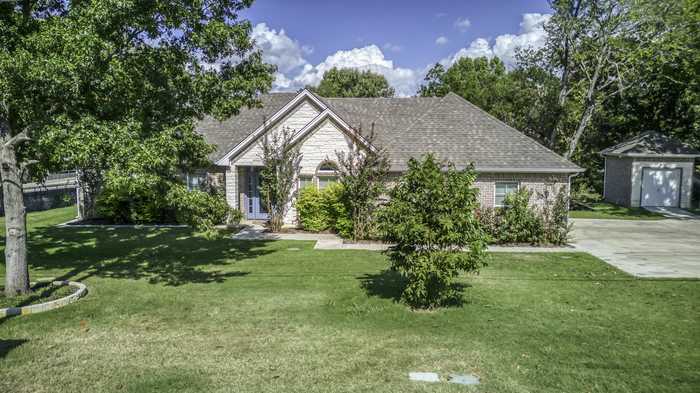 photo 1: 605 S Walnut Street, Cleburne TX 76033