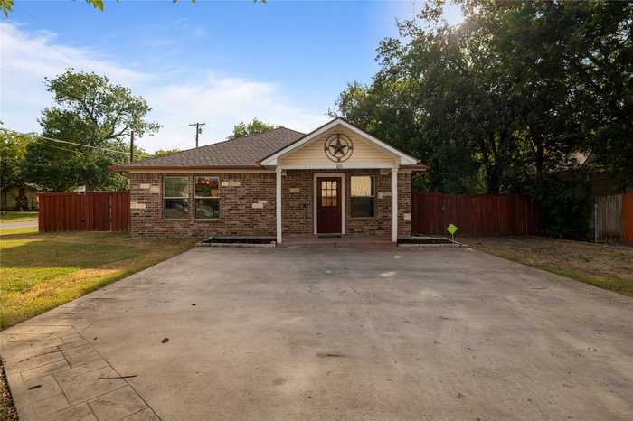 photo 1: 601 S Hazelwood Street, Sherman TX 75090