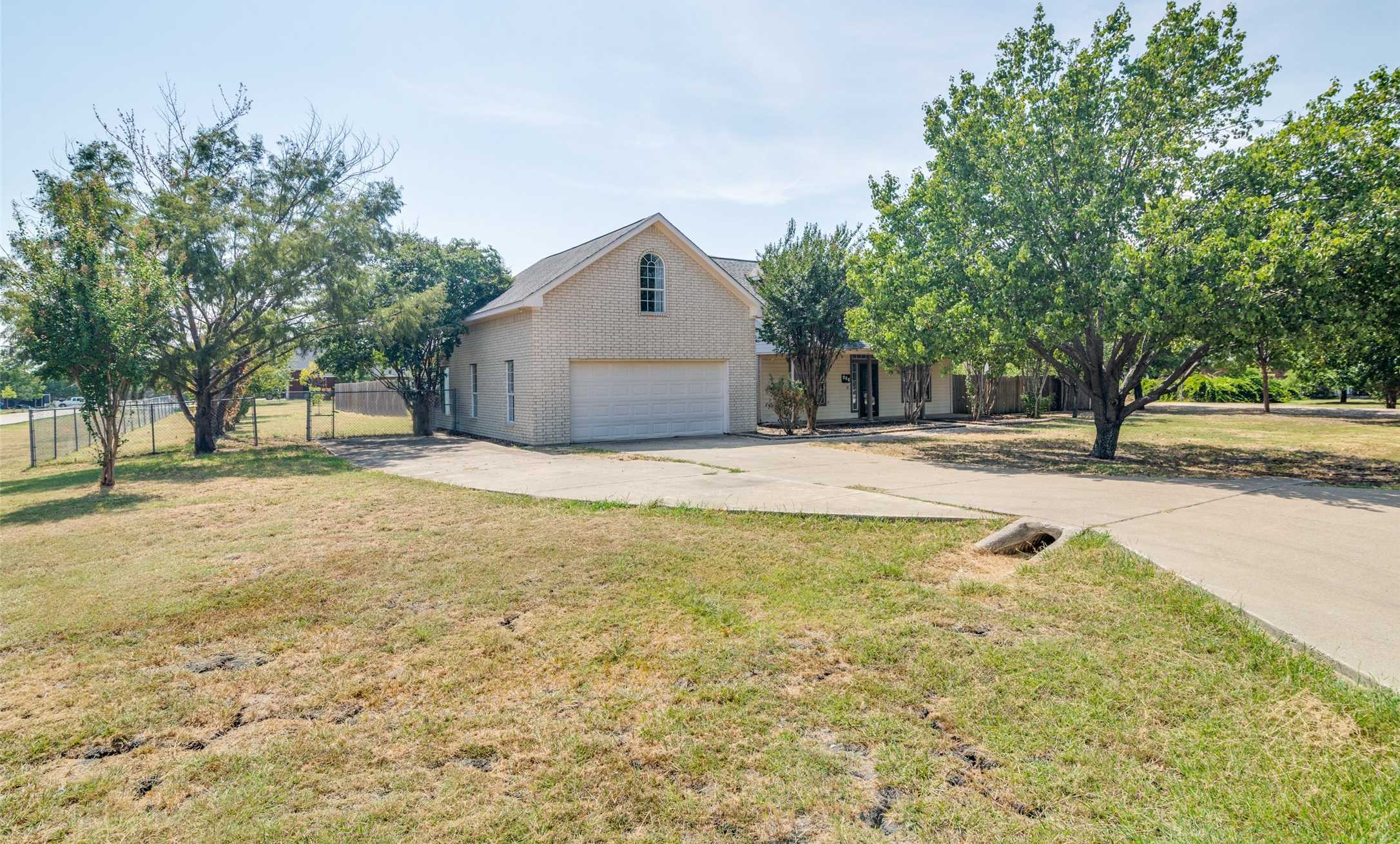 photo 2: 101 Shady Springs Lane, Fate TX 75189