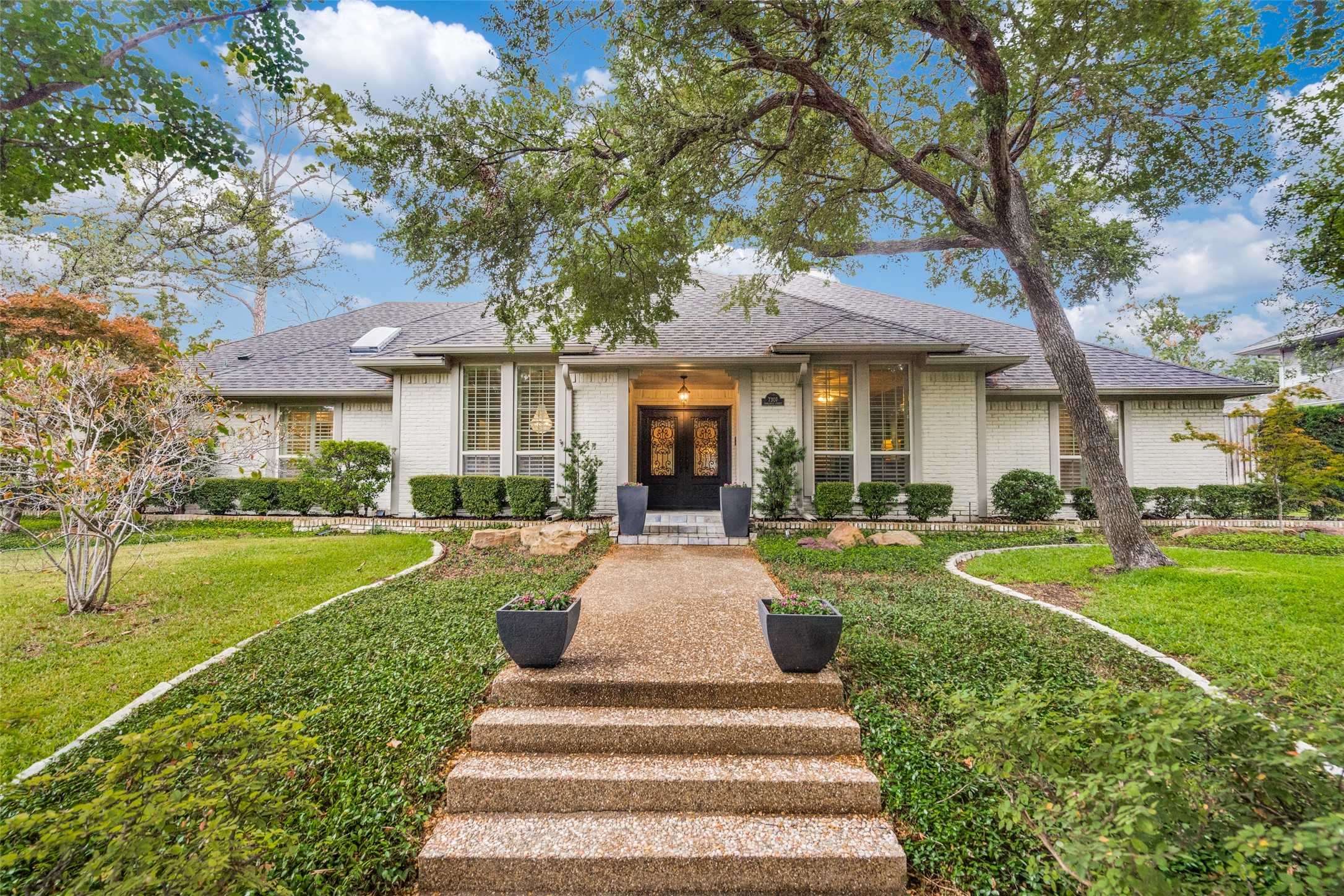 photo 1: 7307 Tomlinson Street, Dallas TX 75248