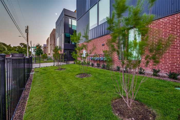 photo 32: 4735 Pacer Court, Dallas TX 75204