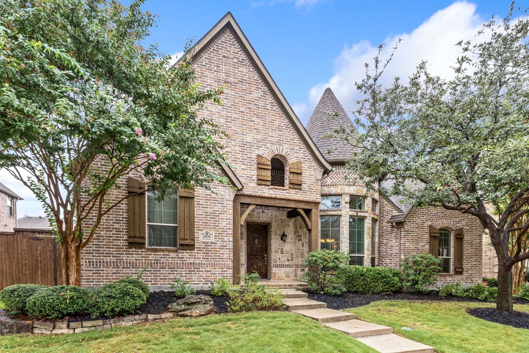 photo 1: 3979 Chevy Chase Lane, Frisco TX 75033