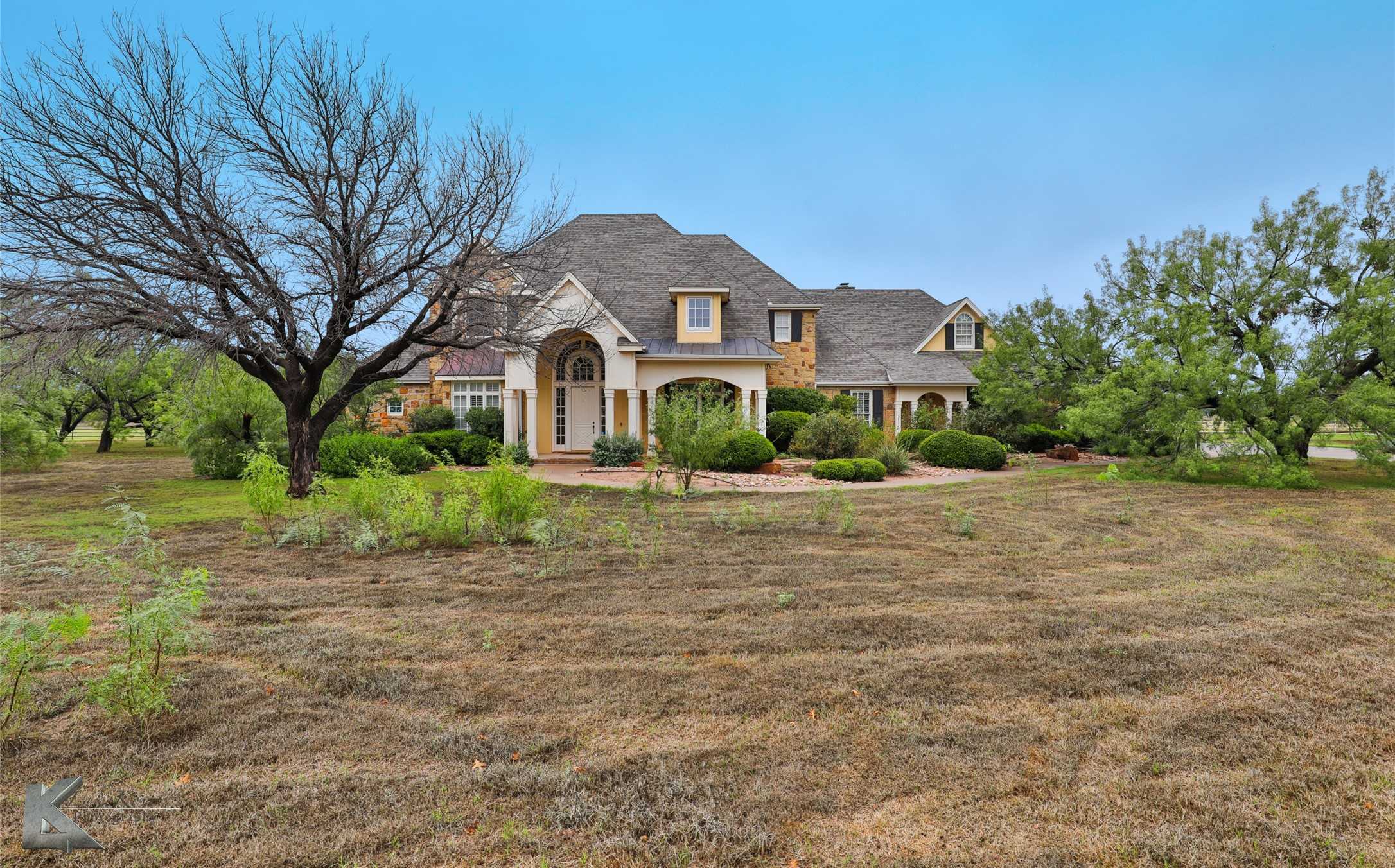 photo 3: 8025 Saddle Creek Road, Abilene TX 79602