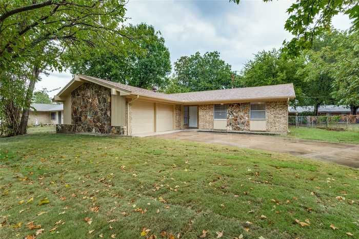 photo 1: 3113 Burgandy Lane, Sherman TX 75090