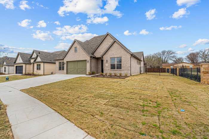 photo 2: 209 Park North Lane, Keller TX 76248