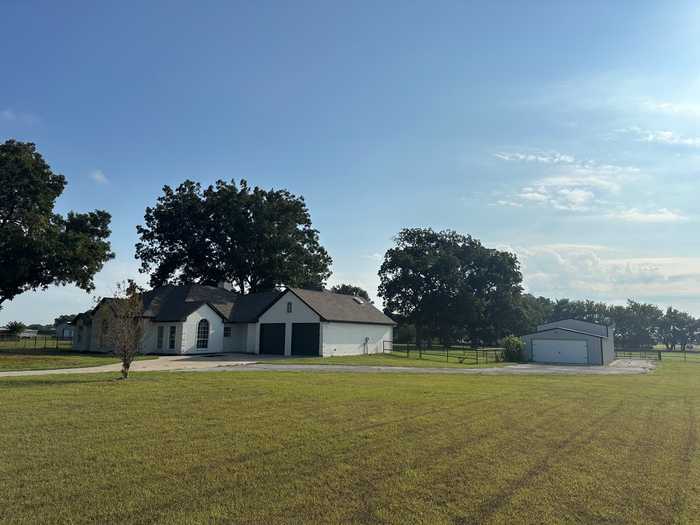 photo 2: 9986 Copeland Place, Pilot Point TX 76258