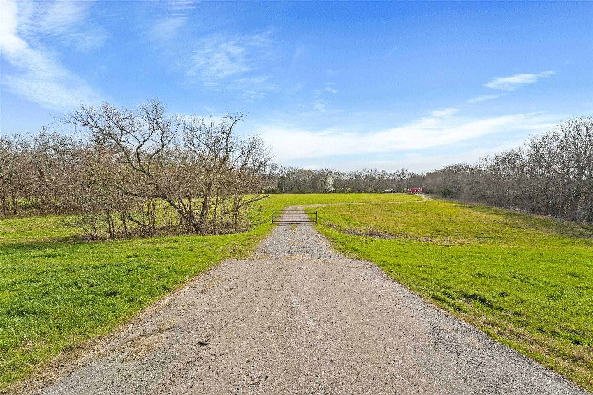 photo 2: TBD Hwy 82 Highway, Ector TX 75439