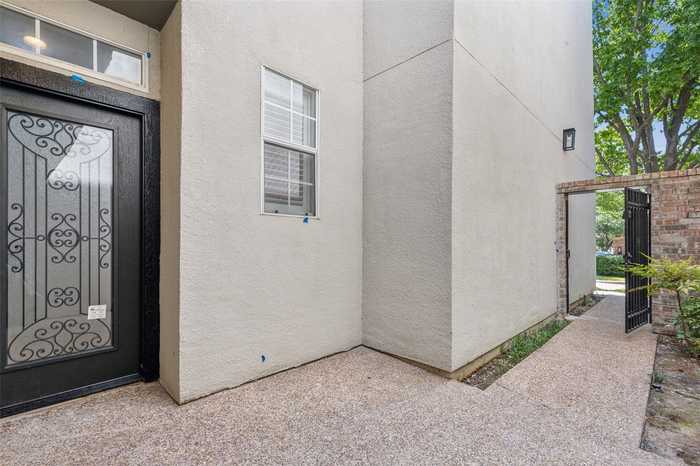 photo 2: 9202 Esplanade Drive, Dallas TX 75220