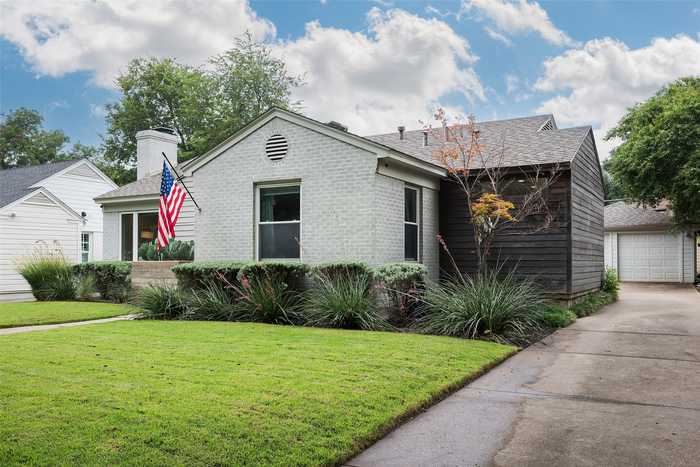 photo 2: 6027 Anita Street, Dallas TX 75206