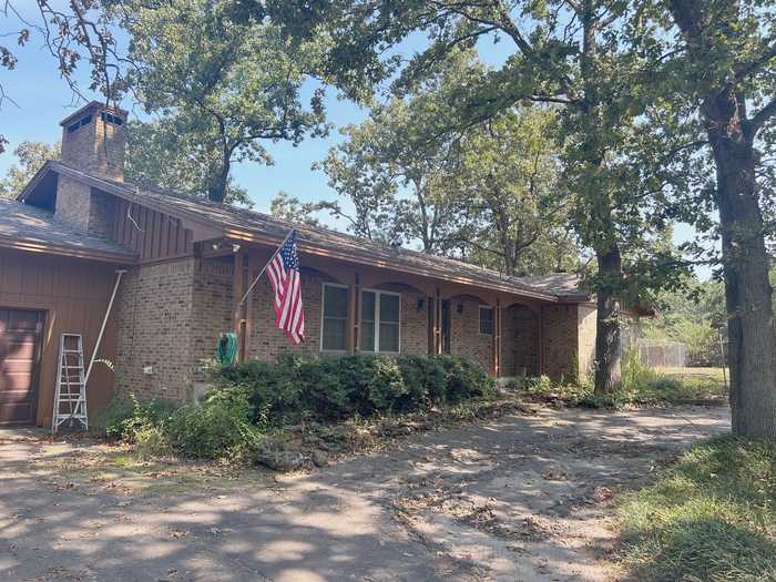 photo 2: 977 County Road 2140, Quitman TX 75783