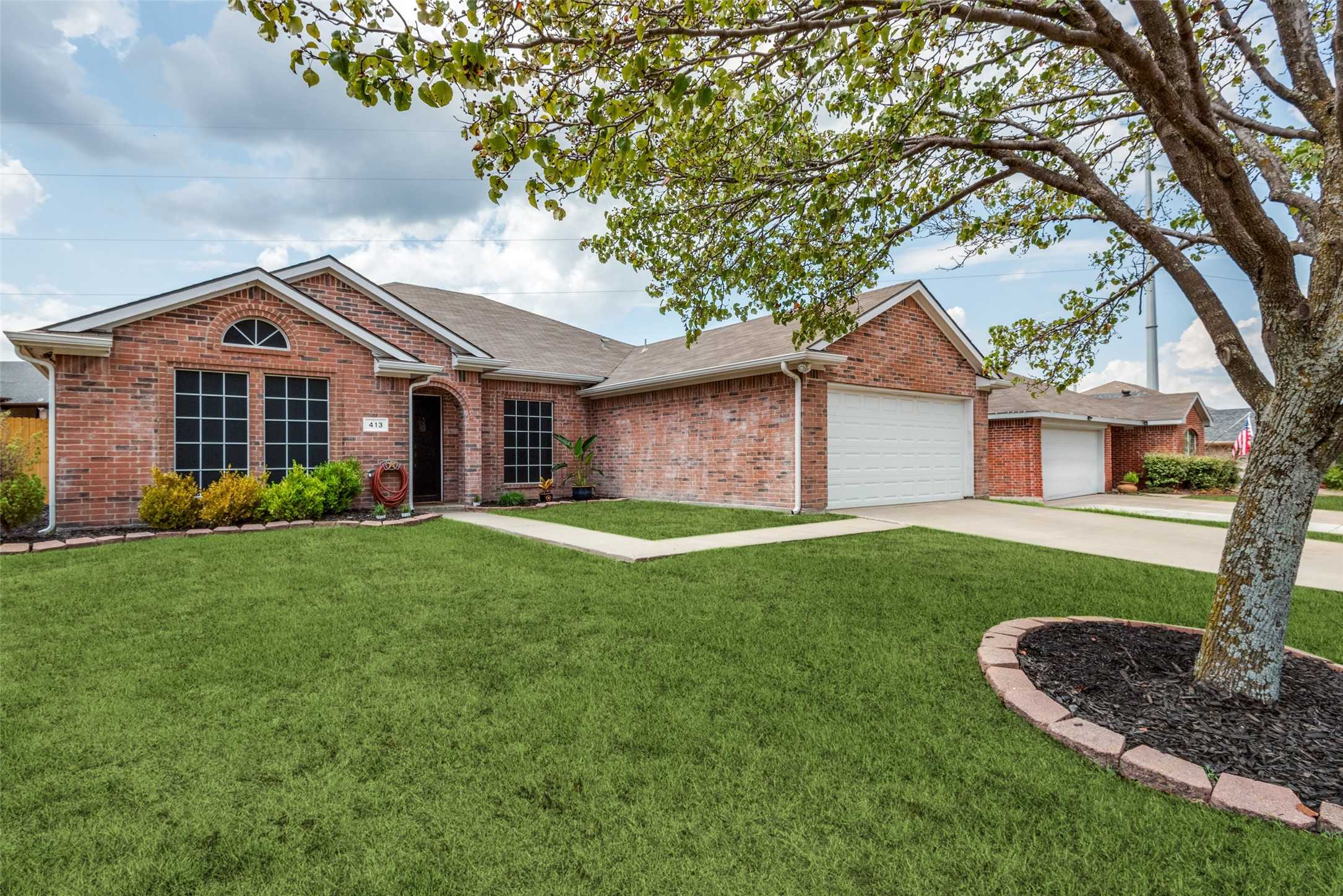 photo 1: 413 Pin Oak Lane, Royse City TX 75189