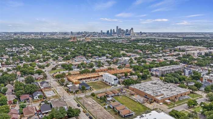 photo 33: 521 Melba Street Unit 103, Dallas TX 75208