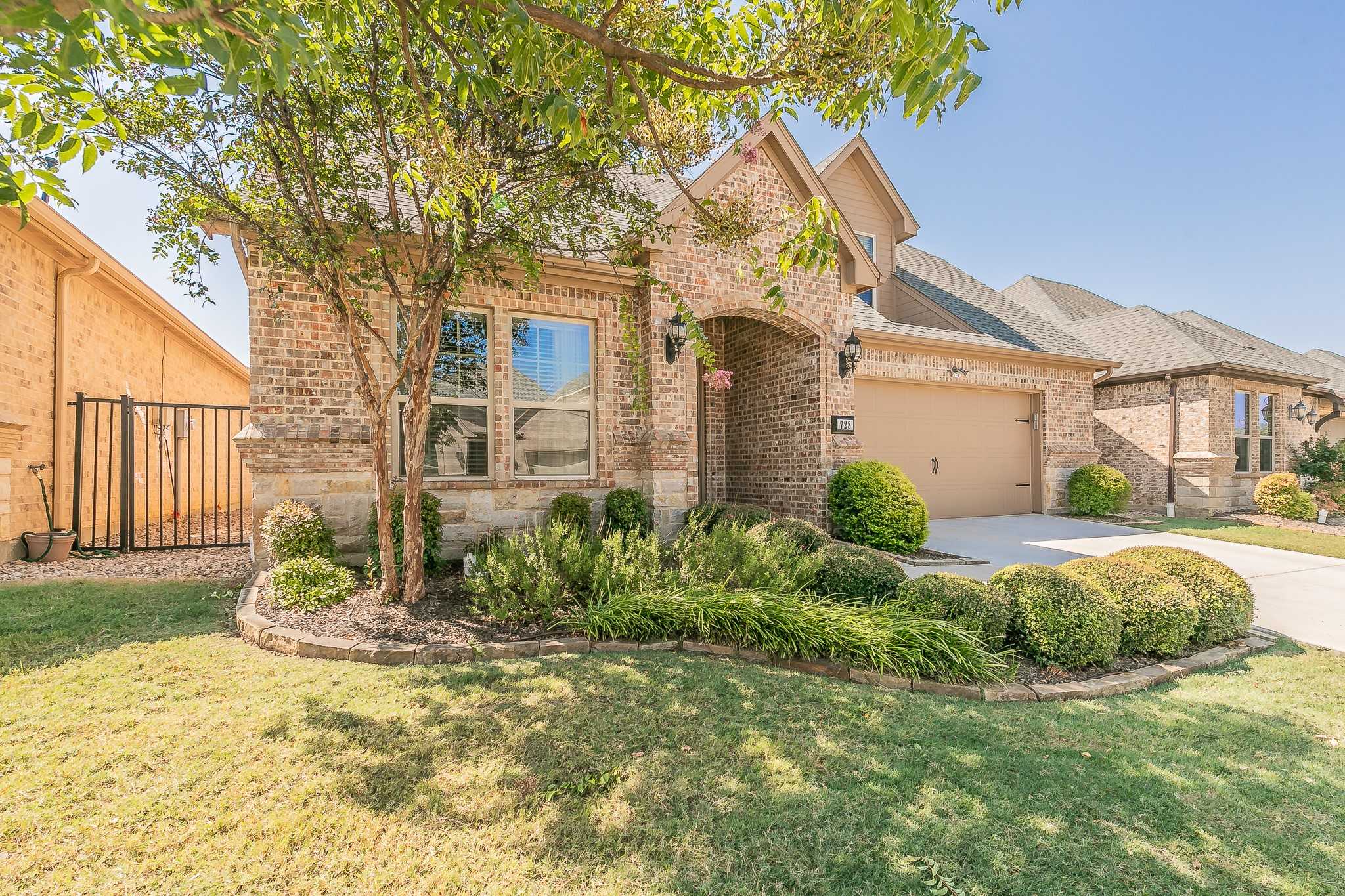 photo 1: 728 Avignon Trail Unit 69, Keller TX 76248