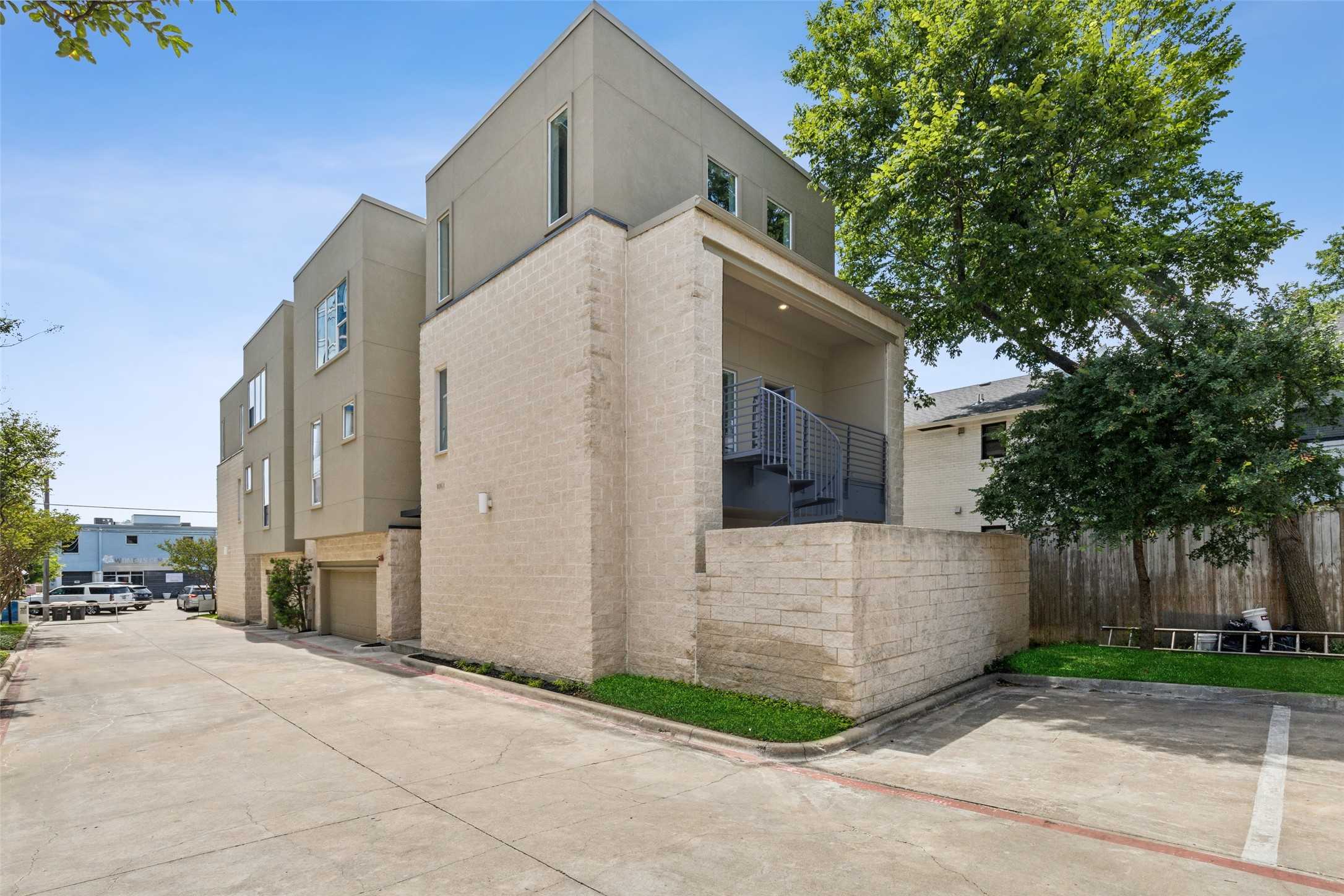 photo 3: 4312 Mckinney Avenue Unit 16, Dallas TX 75205