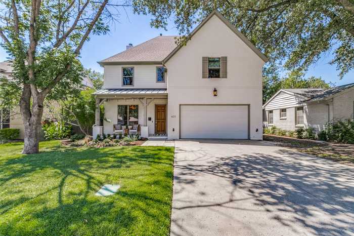 photo 1: 603 Aqua Drive, Dallas TX 75218