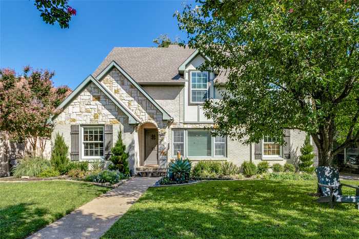 photo 1: 6359 Mccommas Boulevard, Dallas TX 75214