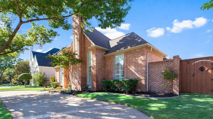 photo 2: 5817 Deer Park Lane, Plano TX 75093