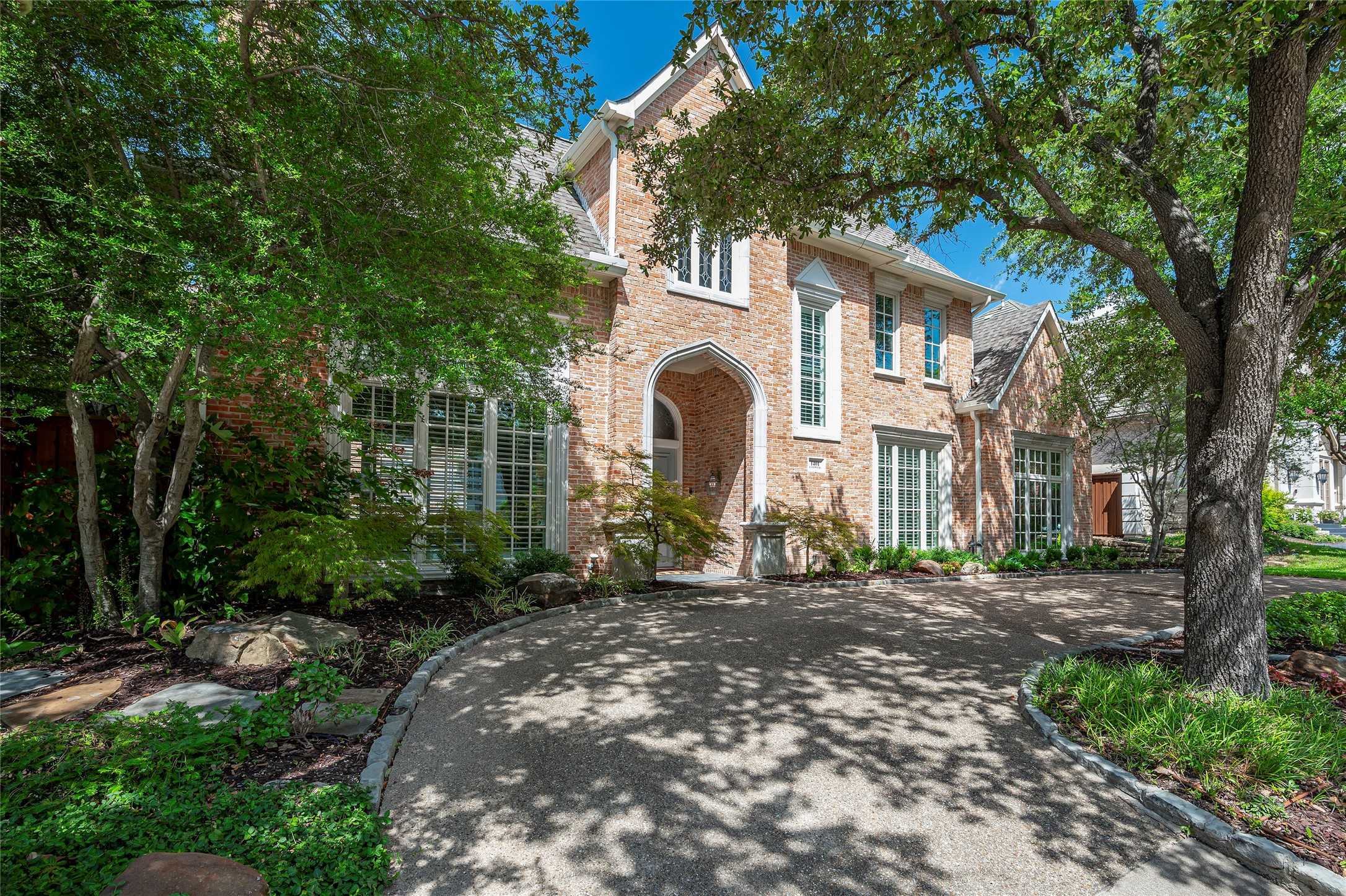 photo 2: 1401 Eastwick Lane, Plano TX 75093